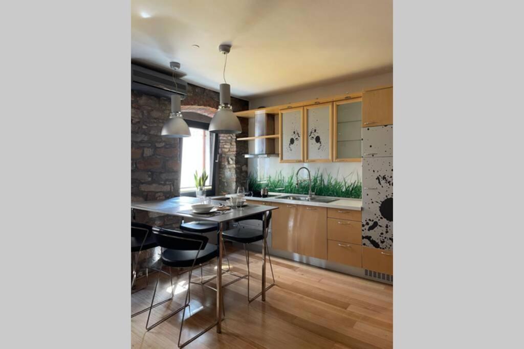Stylish One Bedroom Apartment Near The Riva Izola Zewnętrze zdjęcie